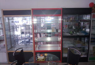 深圳展柜定制指南 铝合金、玻璃、汽车精品柜全方位解析